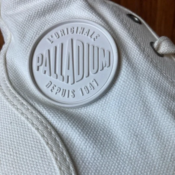 Palladium Pampa HI Women’s White boot - Picture 7 of 10